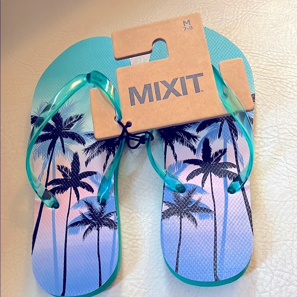 Mixit Shoes - Tropical Palms Flip Flops!